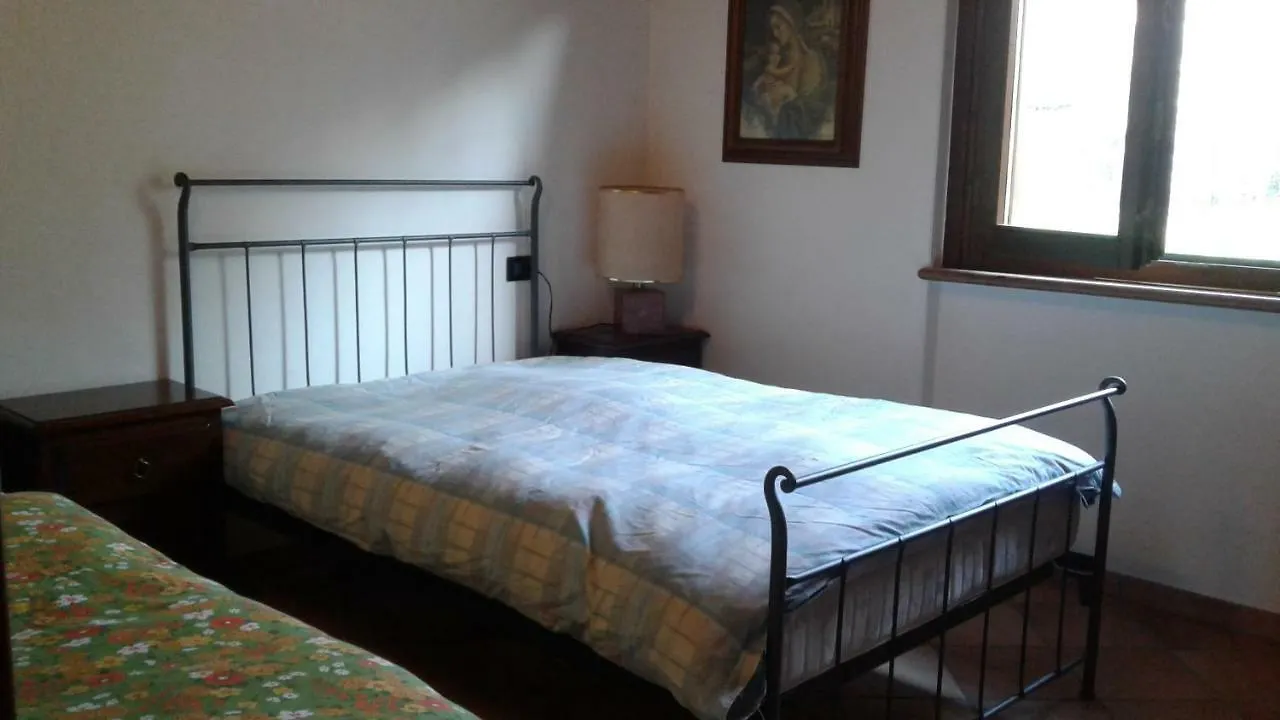 Appartamento Monteisola Mara モンテ・イーゾラ アパート